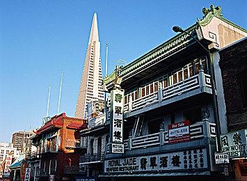 反派惨遭包围 《热血少女2》拥有四人合作模式功能